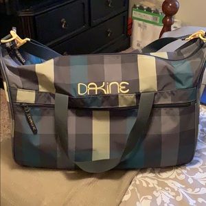 Dakine large duffle